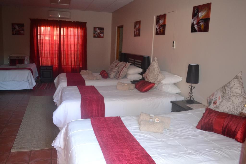 Castello Guesthouse Vryburg Esterno foto